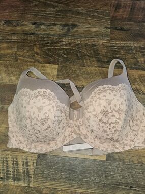 Victoria's Secret Blush Pink Lace T-Shirt Bra